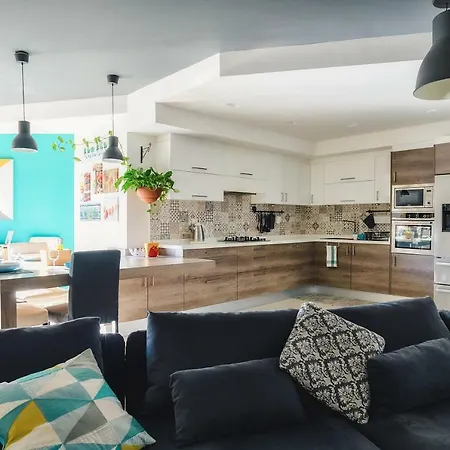 Apartment Bright In St Julians - Free Parking