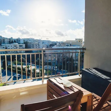 Apartment Bright In St Julians - Free Parking