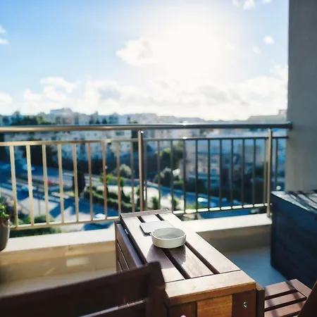 Bright In St Julians - Free Parking Apartment Saint Julian's